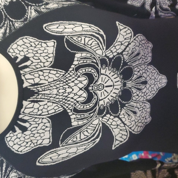 Athleta tunic top - Picture 5 of 6